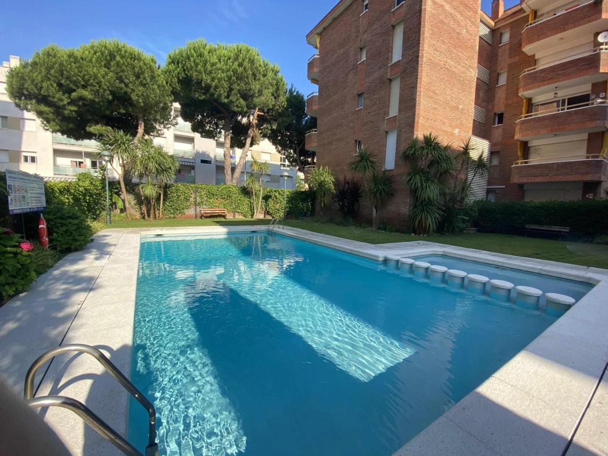 Las Antillas Con Piscina A Pie De Playa 4 Pax Lloret de Mar Kültér fotó